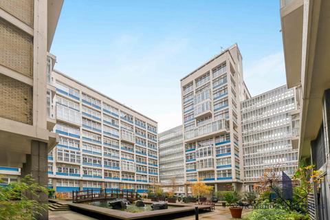 2 bedroom apartment for sale, Metro Central Heights, 119 Newington Causeway, London, SE1