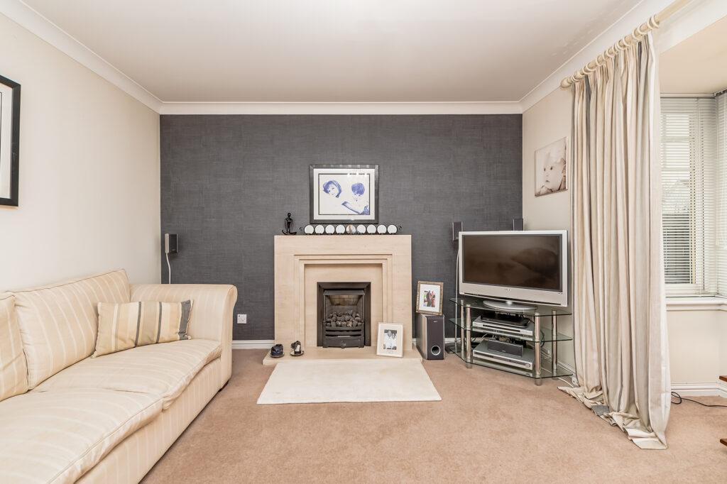 Alder Crescent, Menstrie, FK11 7DU 4 bed detached house £252,500