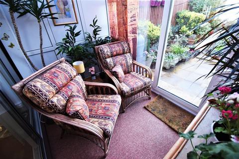 114 Woolmer Green, Basildon, SS15 5LR