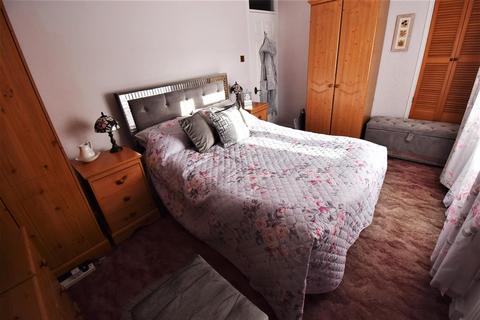 114 Woolmer Green, Basildon, SS15 5LR