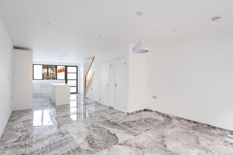 71 Lindley Road, Leyton, London, E10 6QT