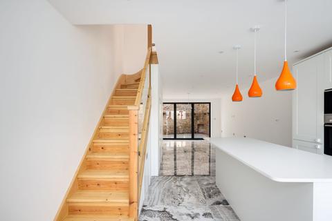 71 Lindley Road, Leyton, London, E10 6QT