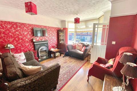 19 Croft Down Road, Solihull, B92 9BD