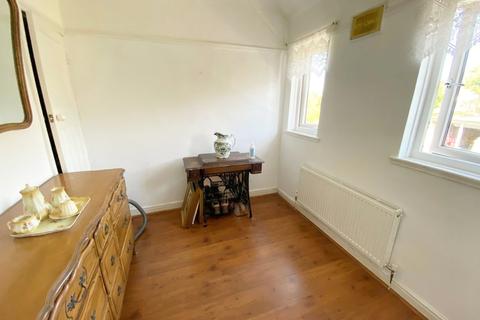 19 Croft Down Road, Solihull, B92 9BD