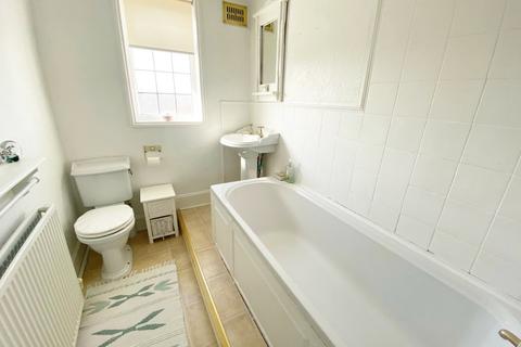 19 Croft Down Road, Solihull, B92 9BD