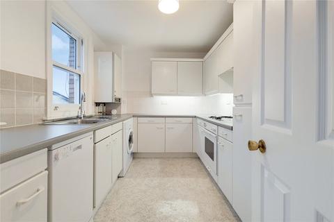 36c Marryat Square, London, SW6 6UA