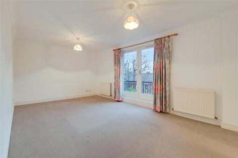 36c Marryat Square, London, SW6 6UA