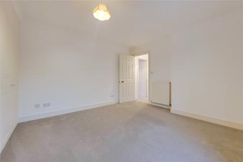 36c Marryat Square, London, SW6 6UA