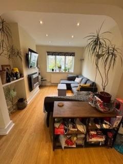 3 bedroom terraced house to rent, Chandos Road, Stratford