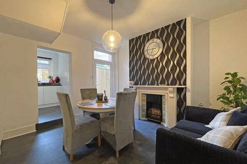 32 Chudleigh Road, Exeter, EX2 8TU