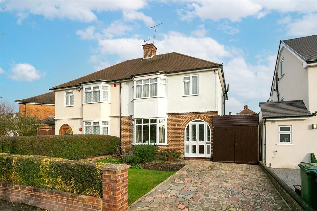 Woodhurst Avenue, Watford, Hertfordshire, WD25 3 bed semidetached house for sale £550,000