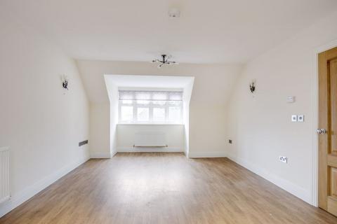 undefined, Aldridge Place, Stoke Poges luxury 2 Bedroom Apartment £1475pcm