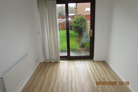 3 bedroom townhouse to rent, Cotaline Close Marland.