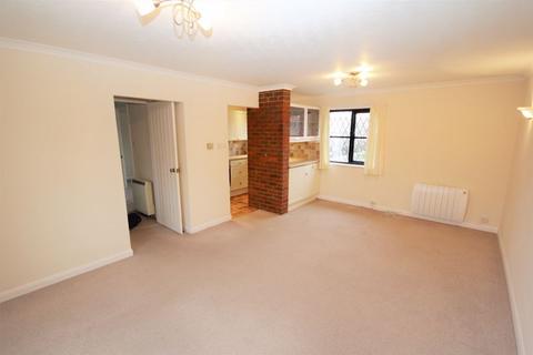 2 bedroom apartment to rent, Princes Risborough