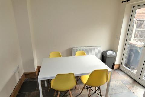 4 bedroom house share to rent, Valley View, Newcastle-under-Lyme