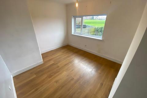 3 bedroom semi-detached house to rent, Plains Road, Plains Farm, Sunderland , SR3