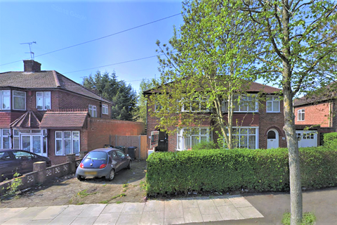 4 bedroom semi-detached house to rent, BOOTH ROAD, COLINDALE, NW9 5JU