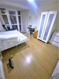 4 bedroom semi-detached house to rent, BOOTH ROAD, COLINDALE, NW9 5JU