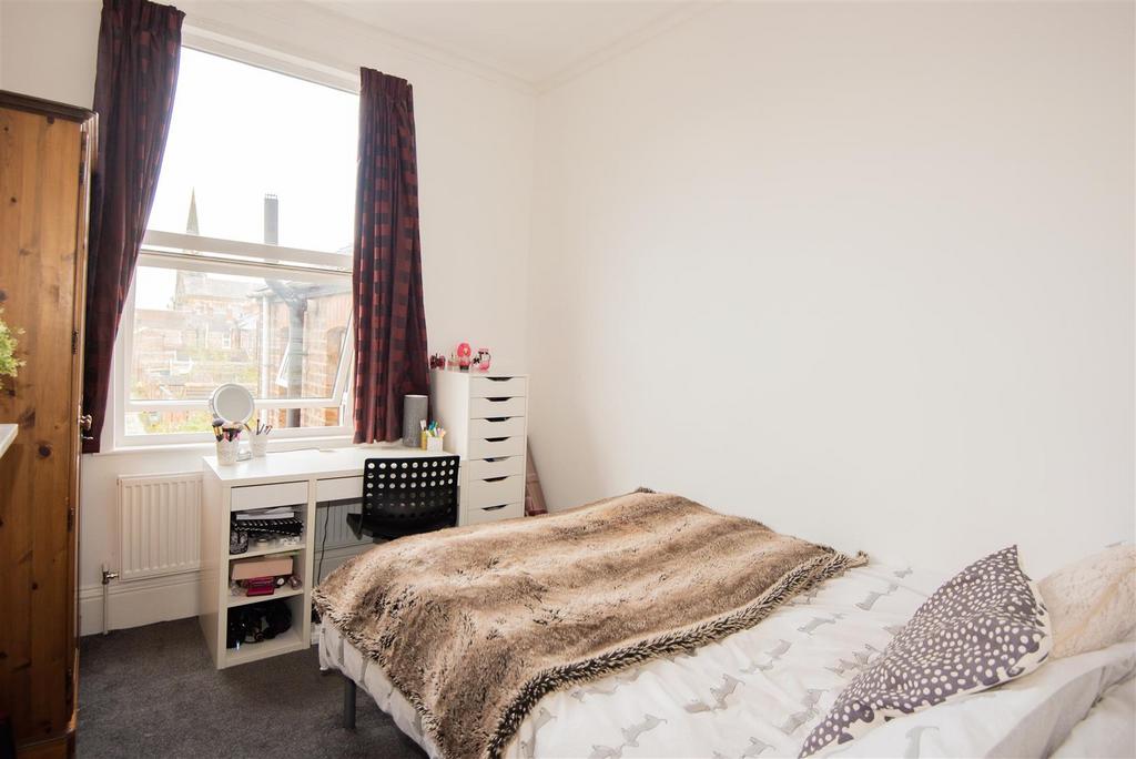 Bedroom (1st Floor)