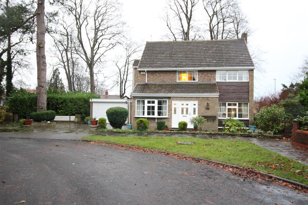Greencroft Close, Darlington 4 bed detached house £400,000