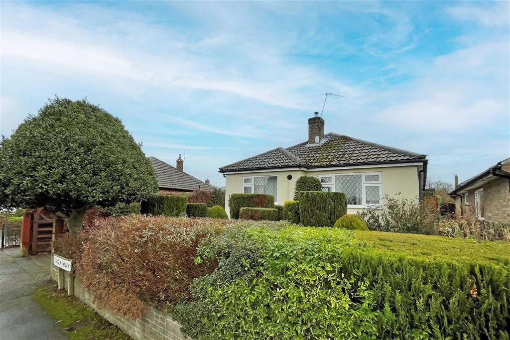 Knox Way, Harrogate, North Yorkshire 3 bed detached bungalow £325,000