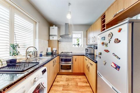 10 Blenheim Close, Greenford, UB6 8ET