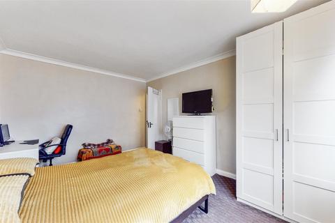 10 Blenheim Close, Greenford, UB6 8ET