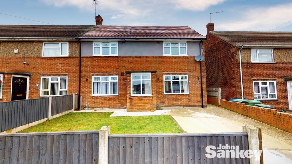 Bailey Crescent, Mansfield 3 bed end of terrace house £150,000