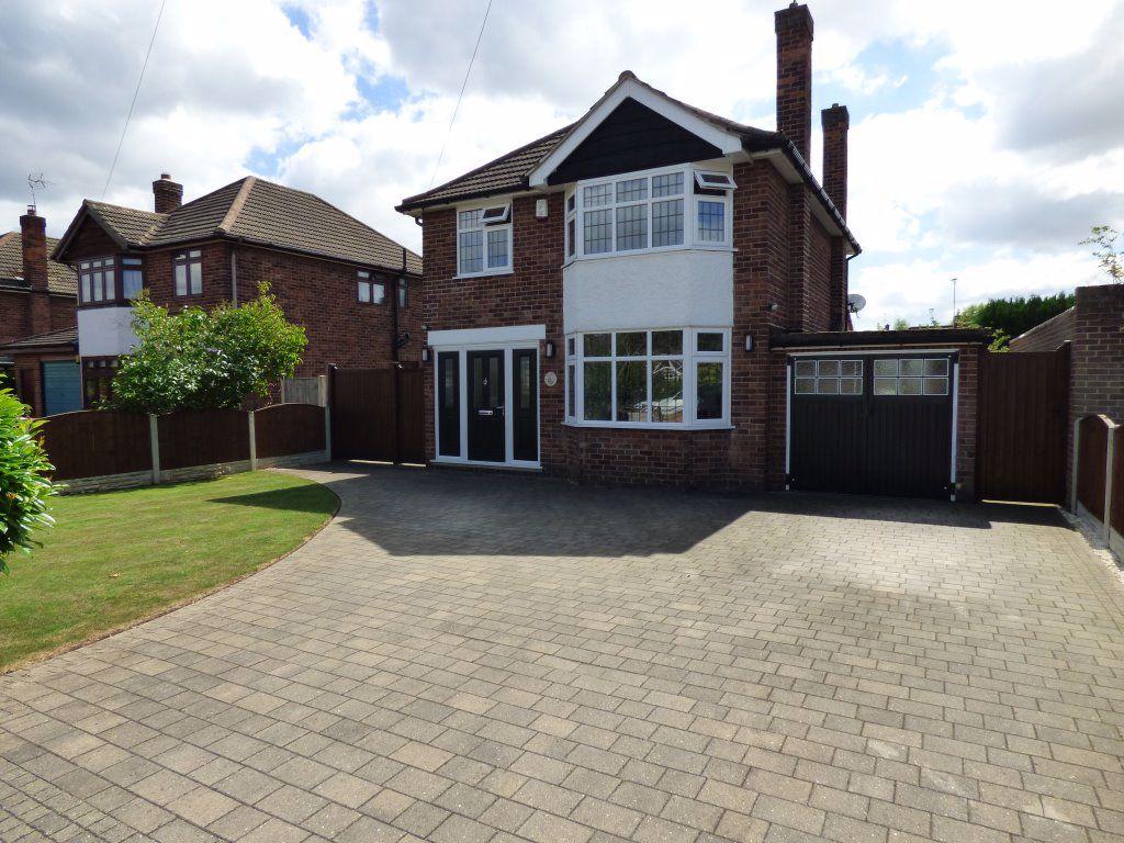 Milton Crescent, Attenborough, Nottingham, NG9 6BE 3 bed detached house