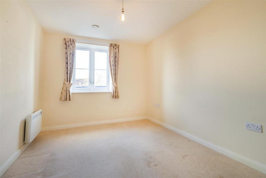 Bedroom 2.jpg
