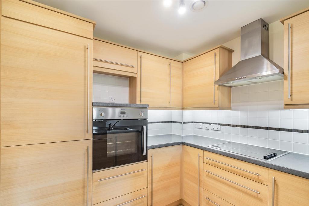 Kitchen (2).jpg