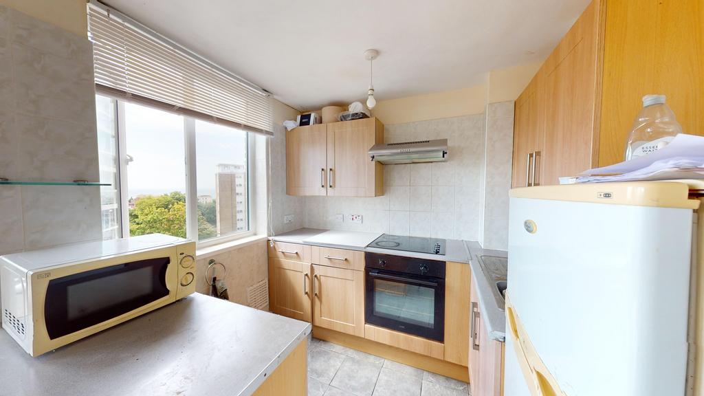 Furze Hill, Hove, BN3 1 bed flat to rent £1,350 pcm (£312 pw)