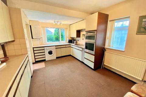 34 Leaze Close, Berkeley, GL13 9DA