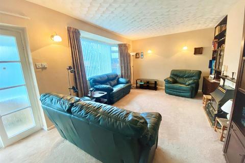 34 Leaze Close, Berkeley, GL13 9DA