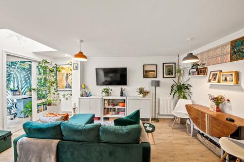 30a Lower Boston Road, London, W7 2NR