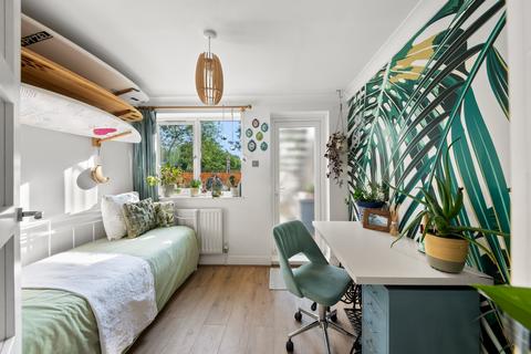 30a Lower Boston Road, London, W7 2NR
