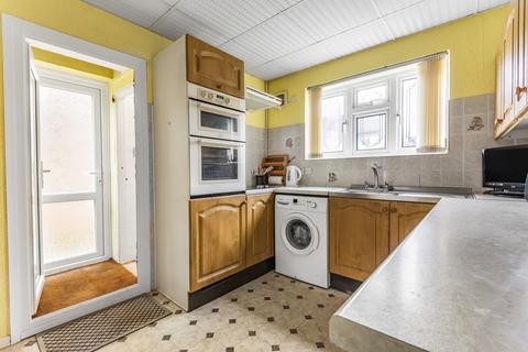 8 Southold Rise, London, SE9 3BG
