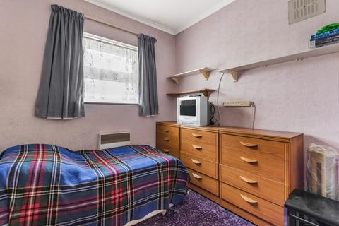 8 Southold Rise, London, SE9 3BG
