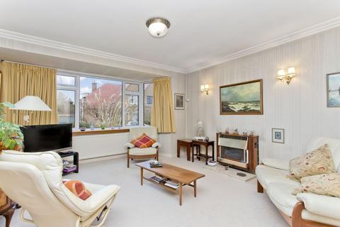 10a Buckstone Gardens, Edinburgh, EH10 6QD