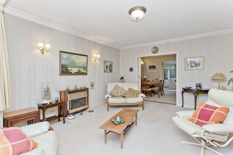 10a Buckstone Gardens, Edinburgh, EH10 6QD