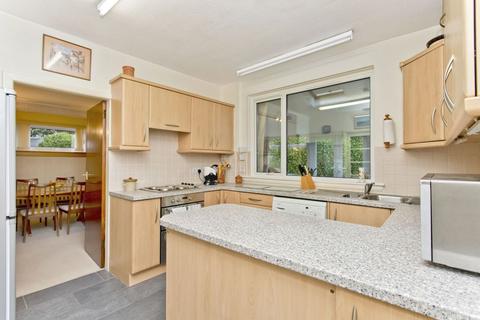 10a Buckstone Gardens, Edinburgh, EH10 6QD