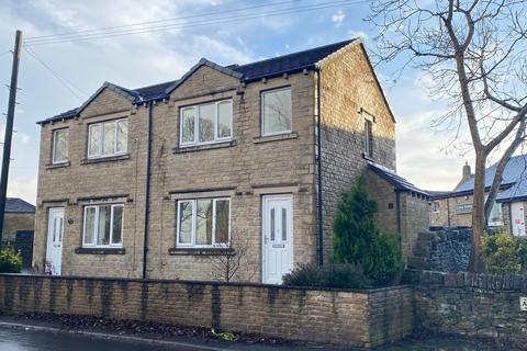 2 bedroom semi-detached house to rent, Stainland Road, Outlane HD3