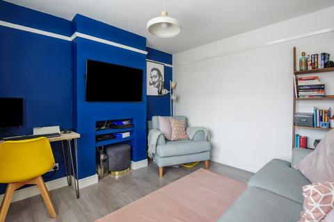 9 Cheyney Walk, Abingdon, OX14 1HN