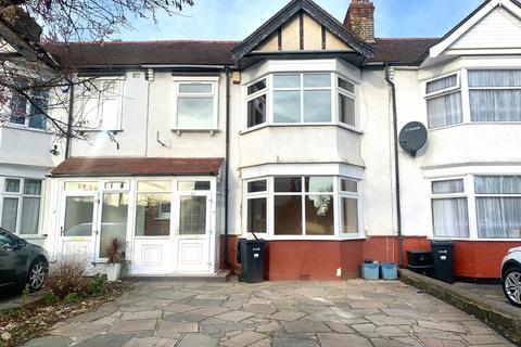 3 bedroom terraced house to rent, No Deposit Option. Fairholme Road, Gants Hill, IG1