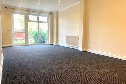 3 bedroom terraced house to rent, No Deposit Option. Fairholme Road, Gants Hill, IG1