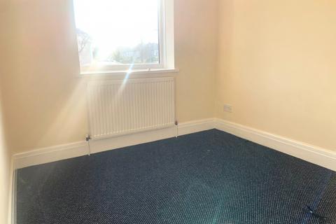3 bedroom terraced house to rent, No Deposit Option. Fairholme Road, Gants Hill, IG1
