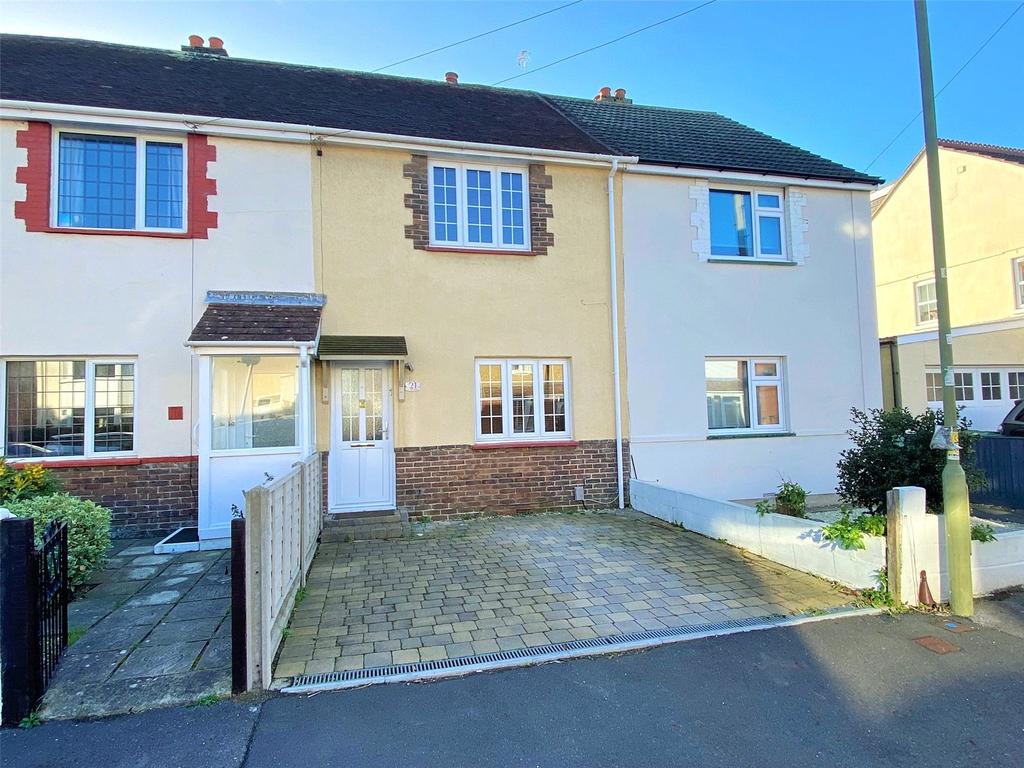 Seymour Road, Lee On The Solent... 3 bed terraced house £1,150 pcm (£