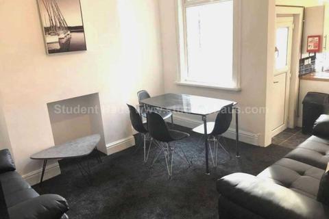 5 bedroom house share to rent - Croft Street, Salford