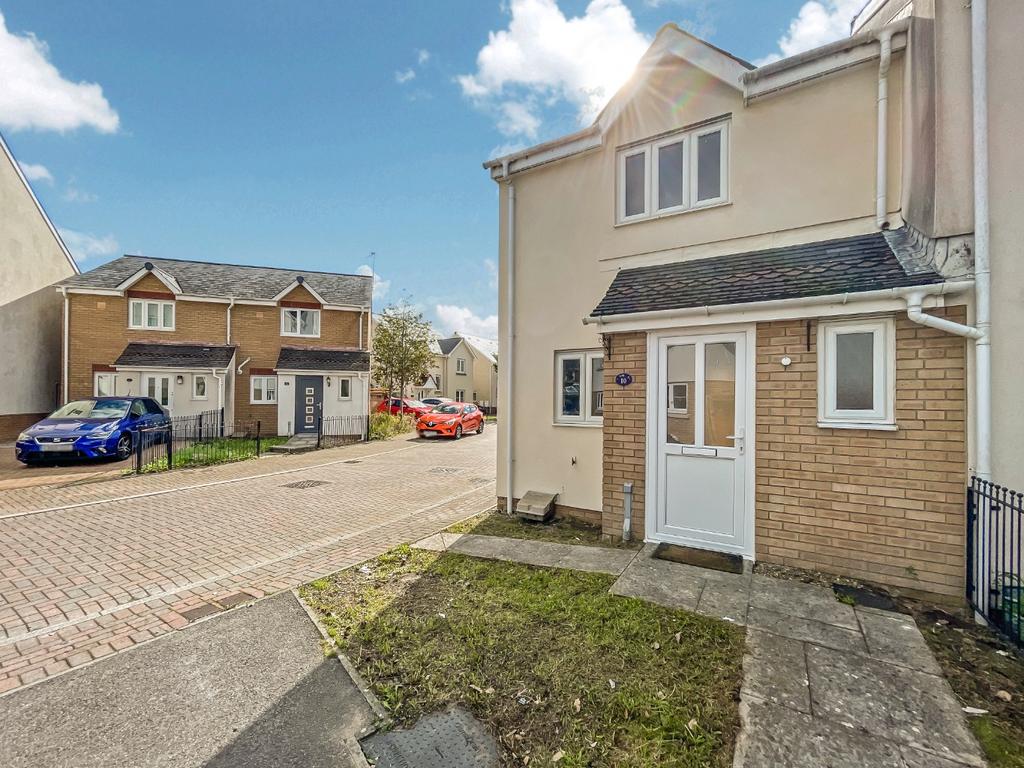 Heol Banc Y Felin, Gorseinon... 2 bed semi-detached house - £140,000