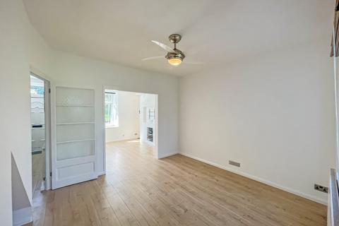 70 Bath Road, Morriston, Swansea, SA6 7AT